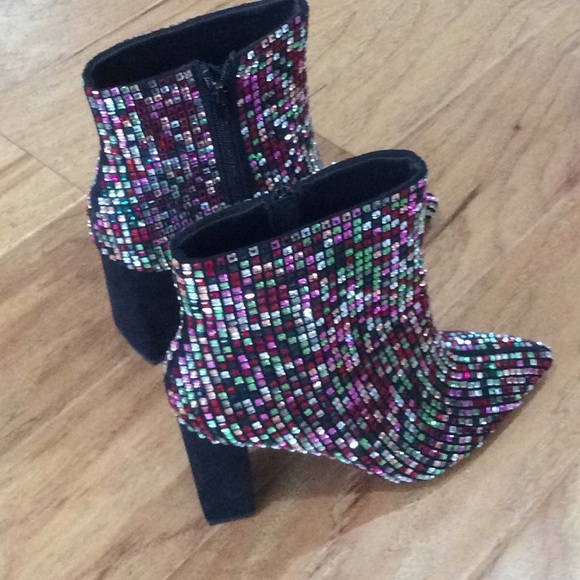 Wild Pair Booties - Picture 3 of 11